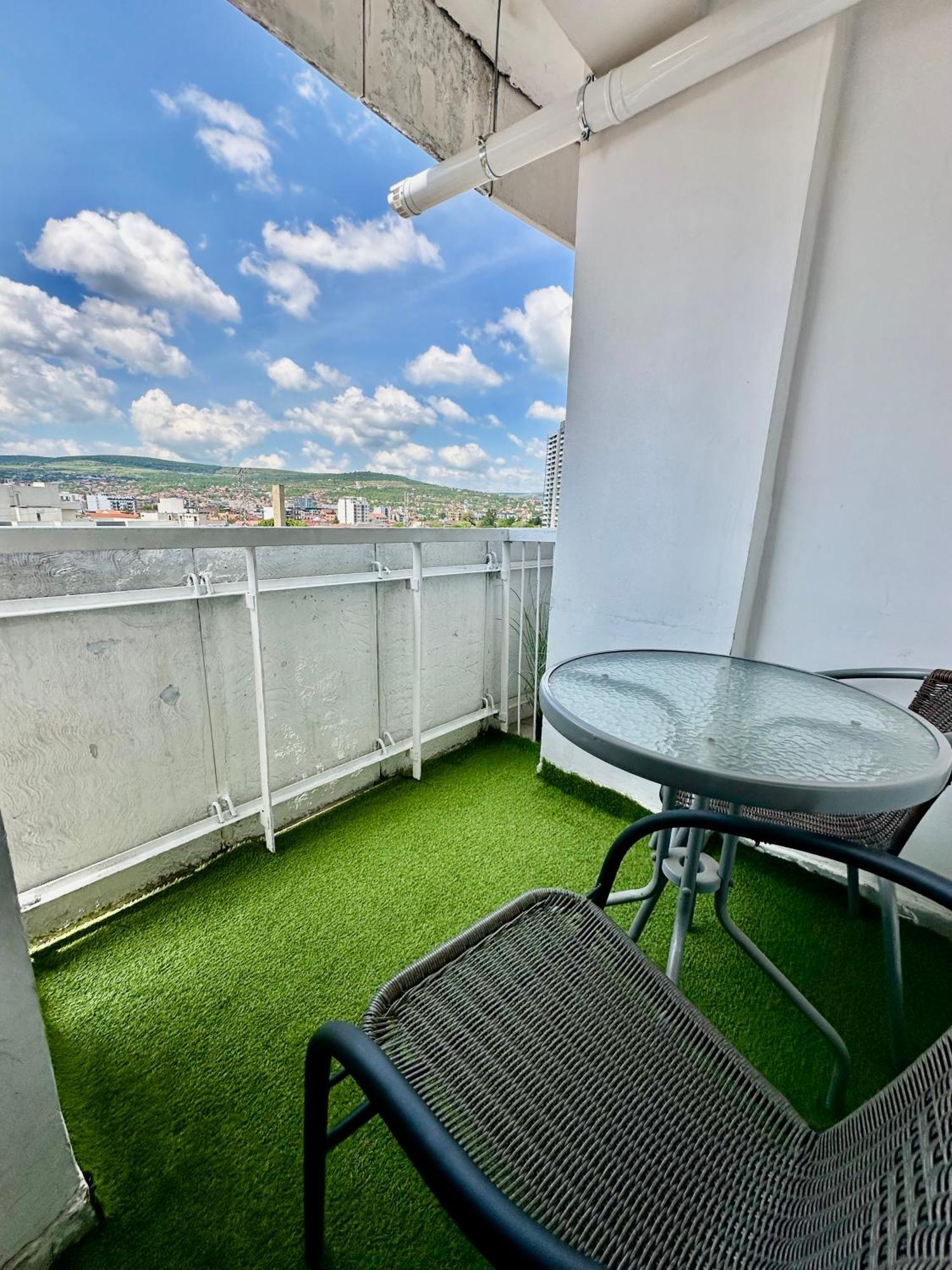 Cozy Studio In The Center Of Cluj Bagian luar foto